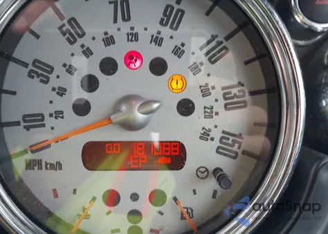 2005 Mini Cooper z USA, uszkodzony, nr VIN WMWRF33495TG10426